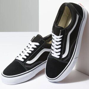 NEW Vans Old Skool black and white sneakers- Women's 9.5